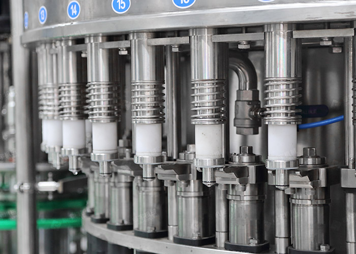 純凈水灌裝機(jī) 純凈水灌裝機(jī)